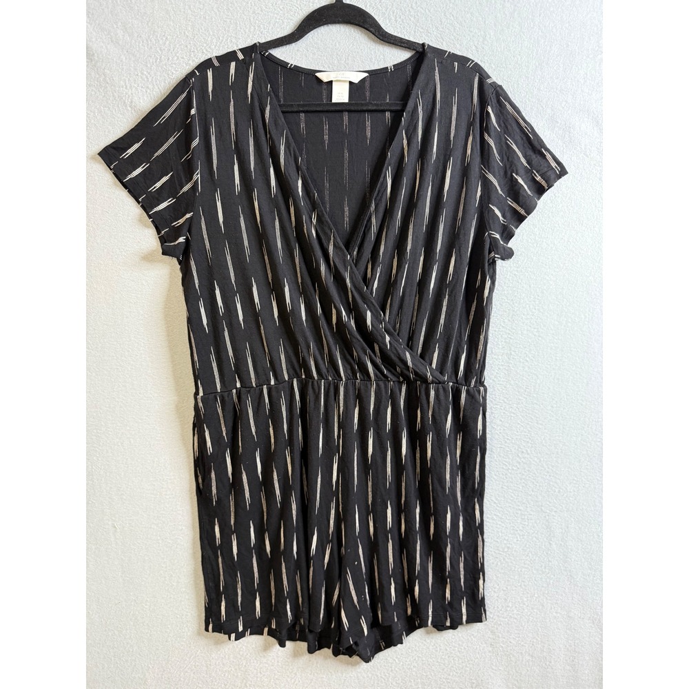 H&M Romper Jumpsuit Women's Extra Large Black White‎ Striped V-Neck Short Sleeve